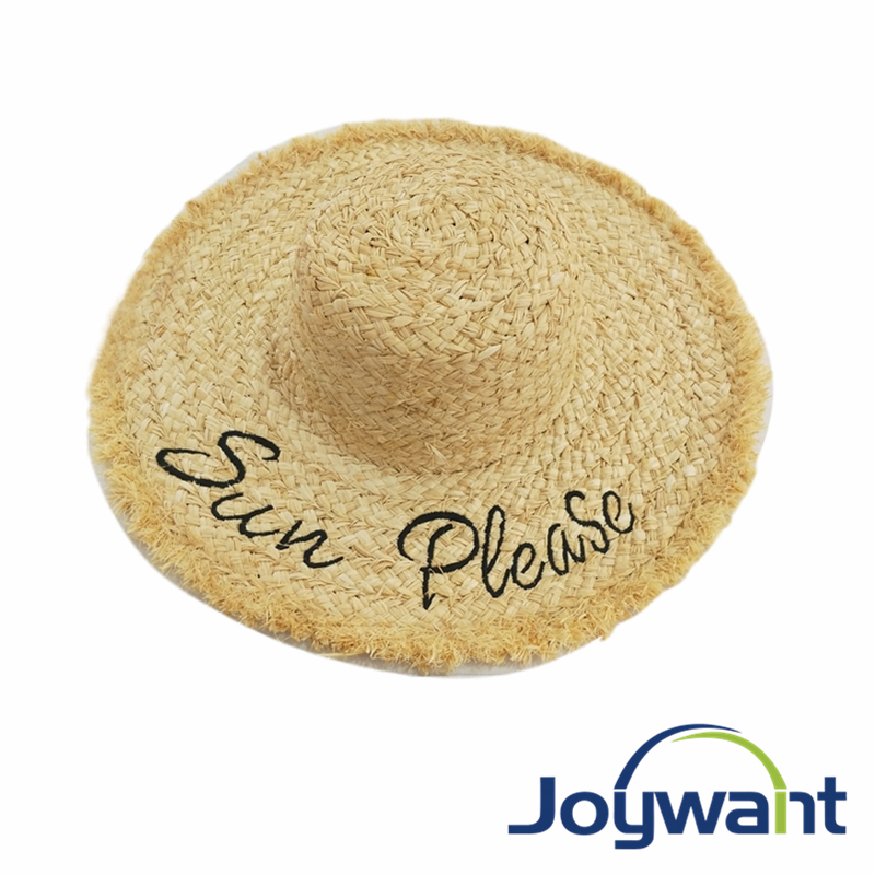 Raffia hat