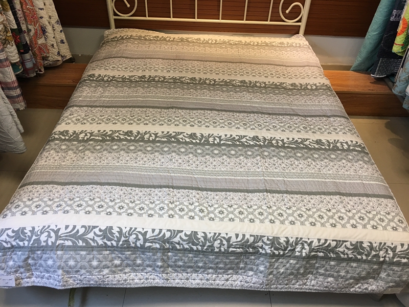 1PC Stripe Printed Cotton Quilted Bedspread