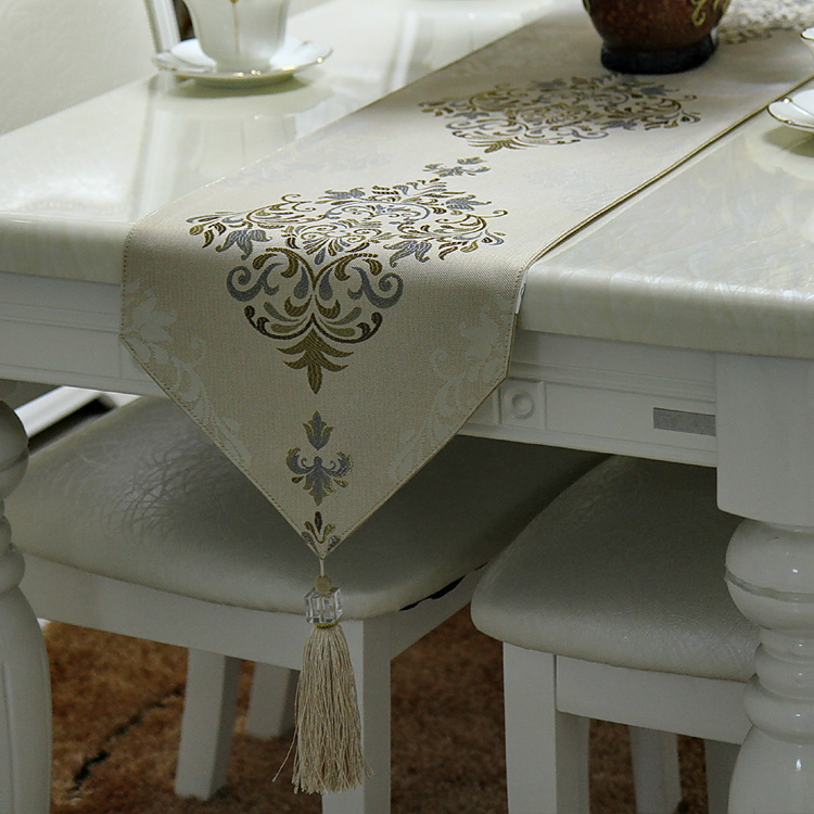 Table runner