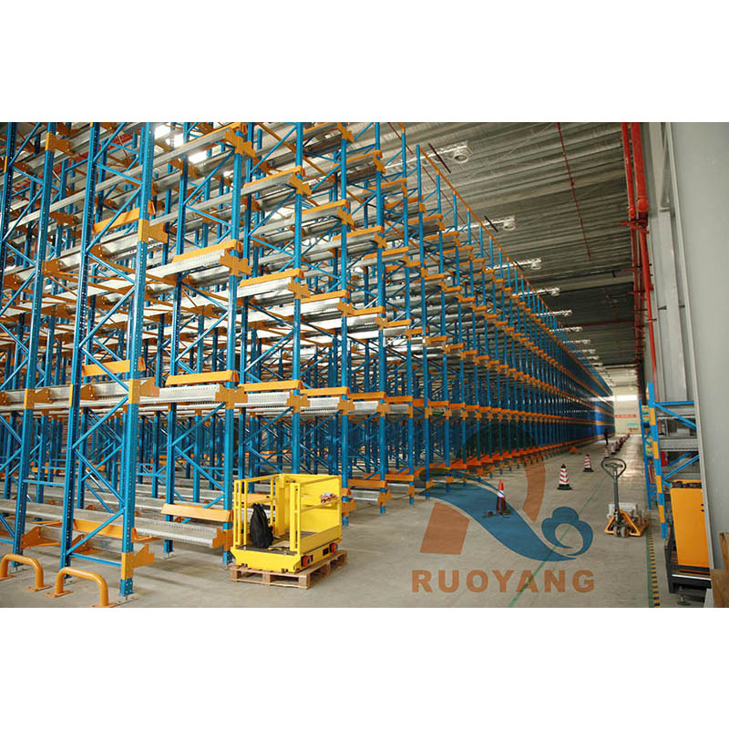 Radio Shuttle Racking System 3D Animation
