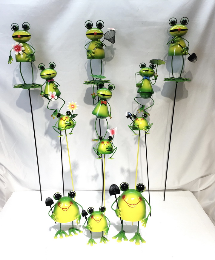 Garden Frog Decoration