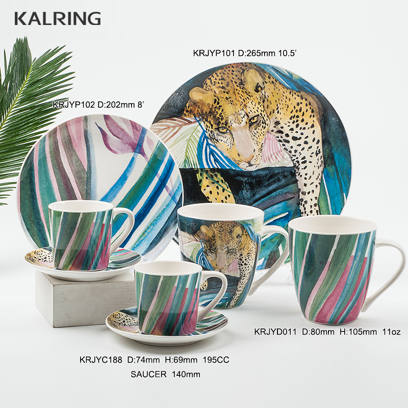 Ceramic Dinner set with mug plate with colorful chiristmas animal design