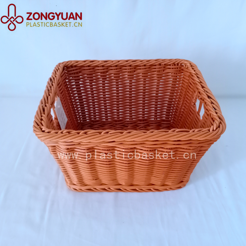 Storage basket