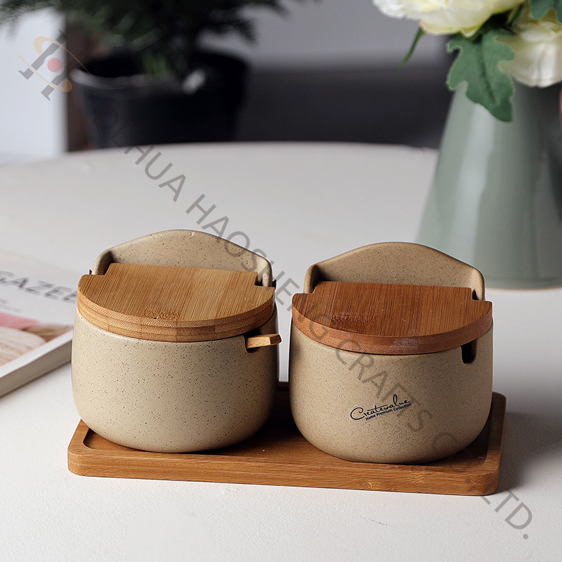 Seasoning Jar with Bamboo Lid and base