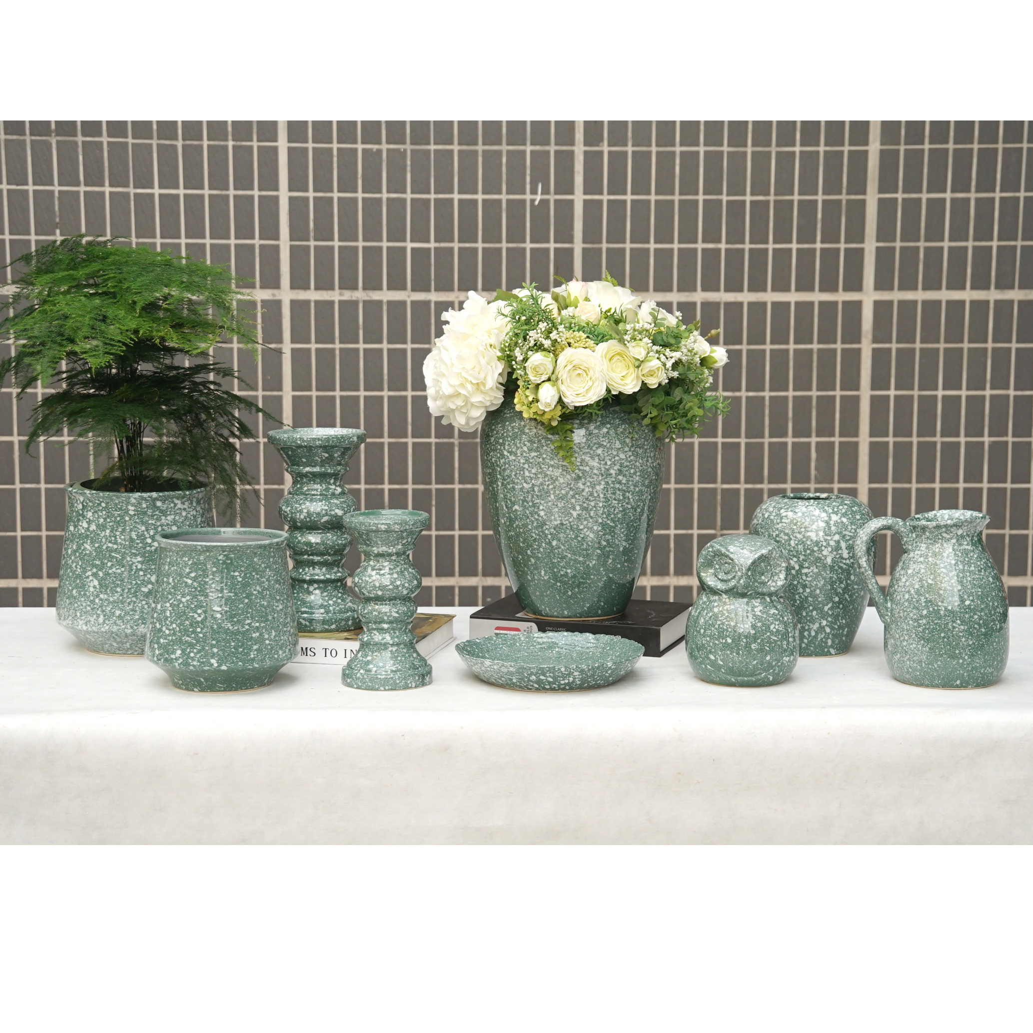 Ceramic Home Decoration ,plate ,vase,candle Holder ,animal,garden Decpration