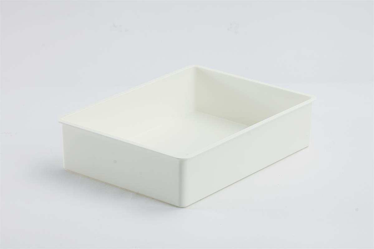 Plastic storage box