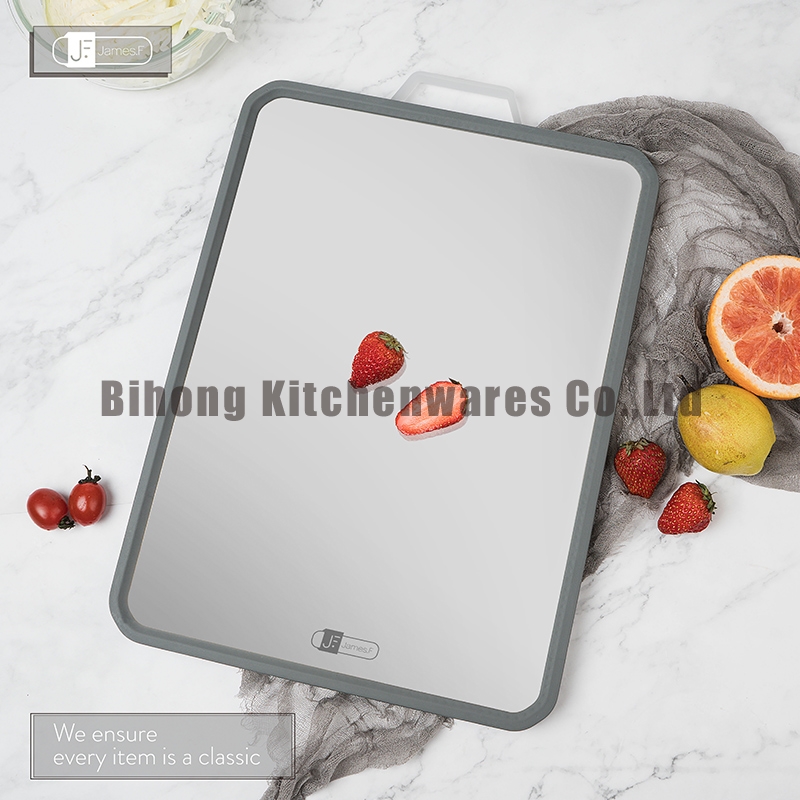Double-sided cutting board