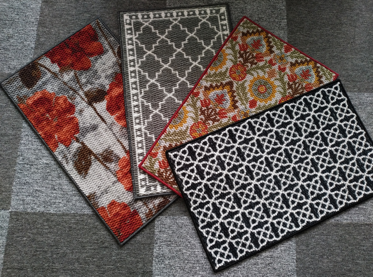 High and low loop pile mat