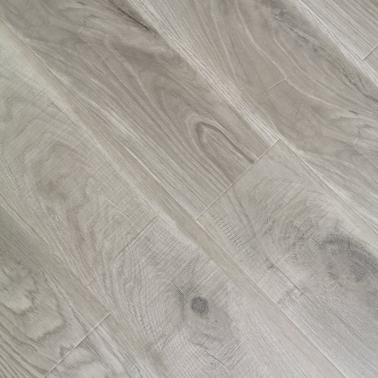 Laminate Flooring with Oak wood GRAIN EIR surface wax edge
