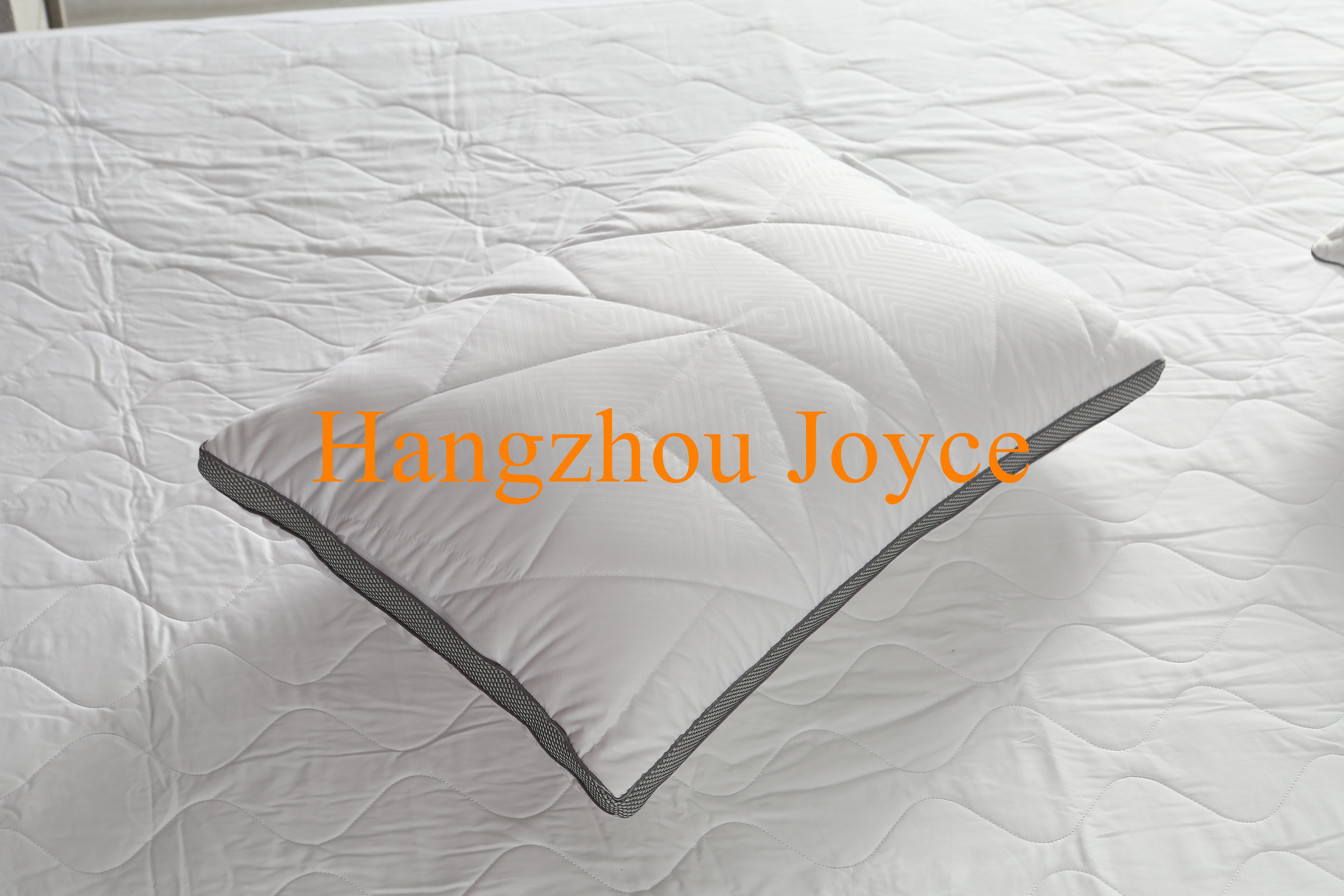 black diamond pillow