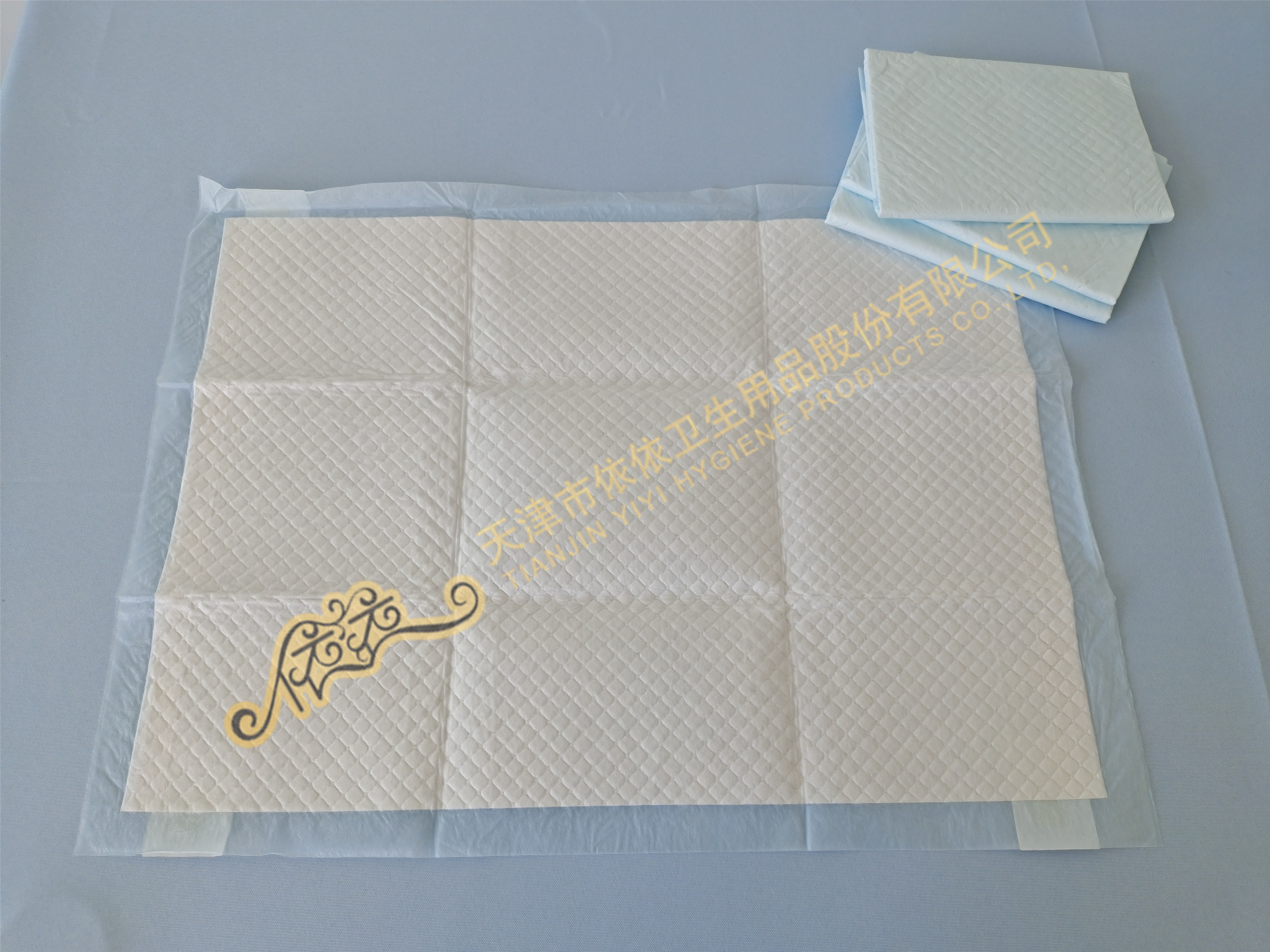 Europe 60*45cm Pet Pad with Adhesive Strips