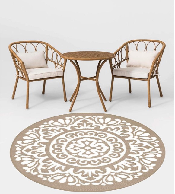 Indoor Outdoor recycled plastic round area rug