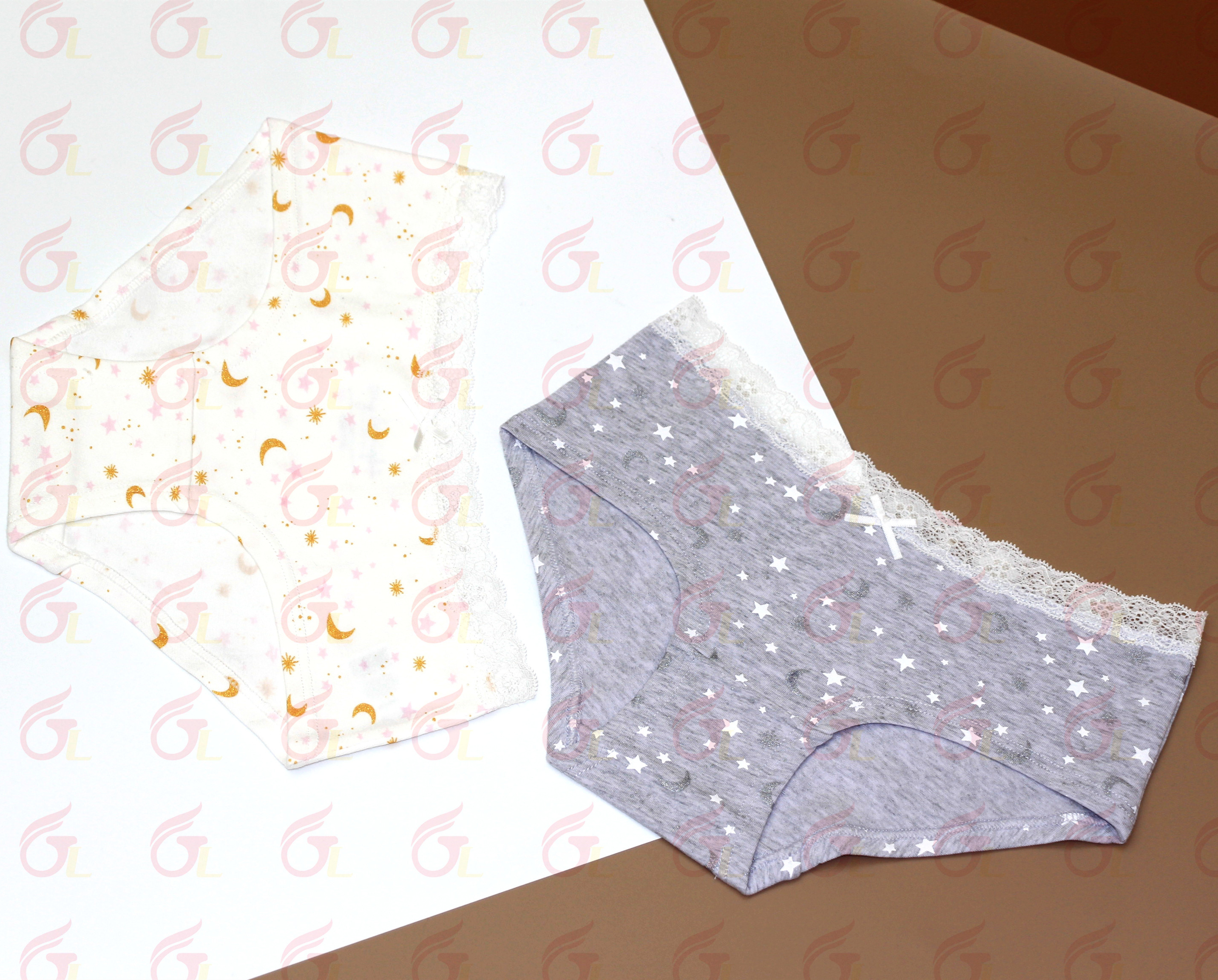 Girls briefs