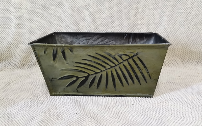 Rectangular zinc pot