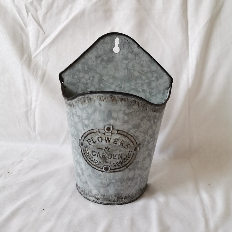 Zinc planter