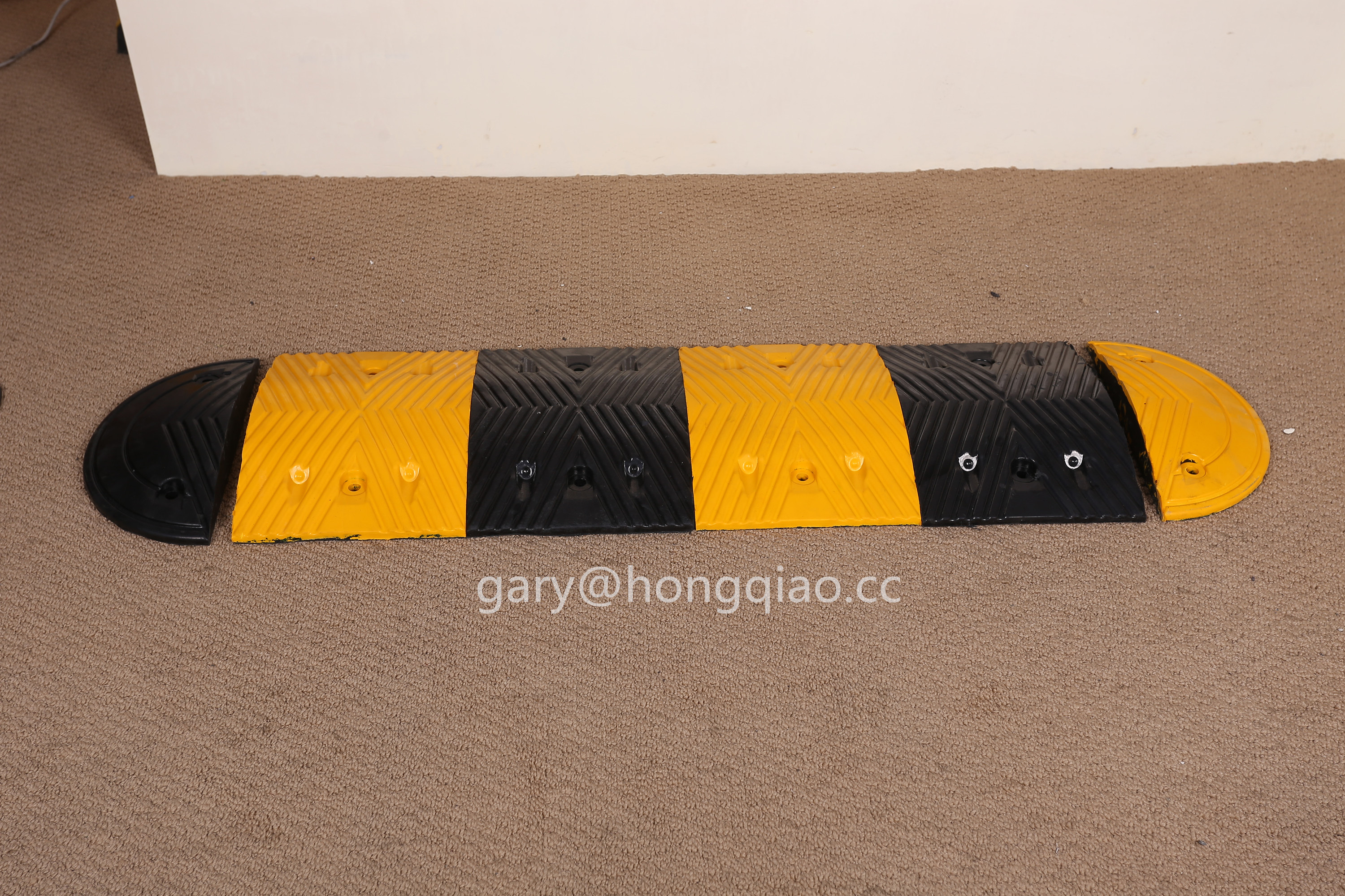 Rubber Speed Hump/speed bump