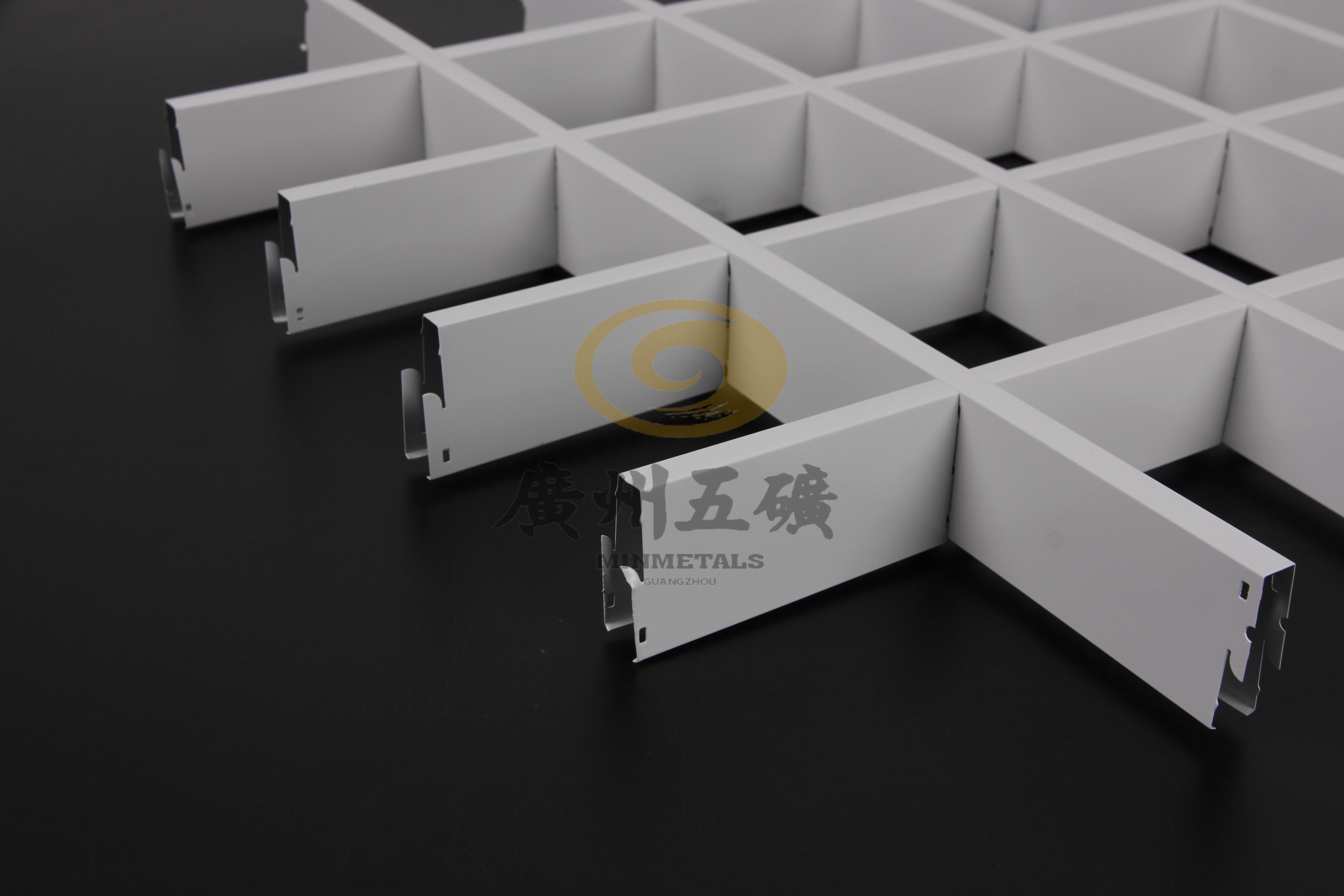 GUANGZHOU METALS & MINERALS IMP. & EXP., LTD. – mesa de comedor 2