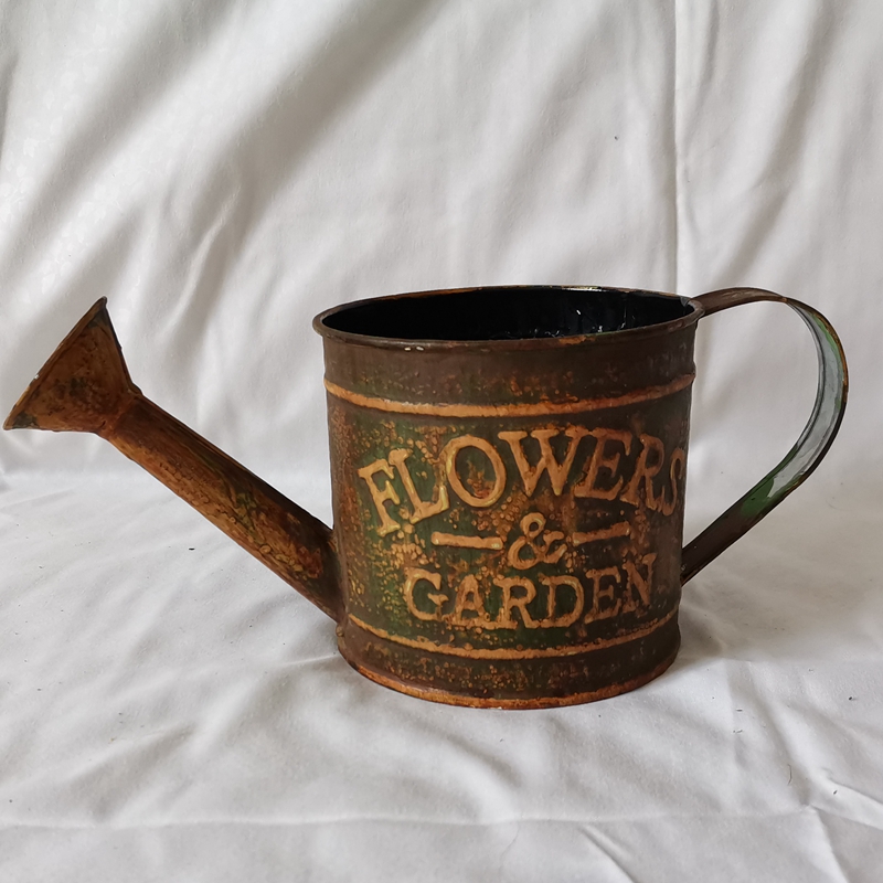 Zinc watering can