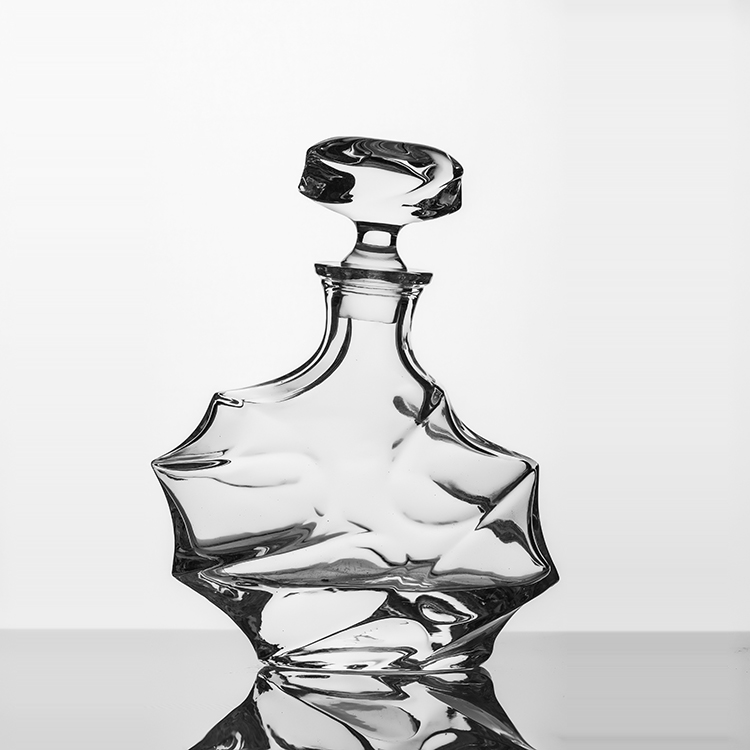 Whiskey decanter