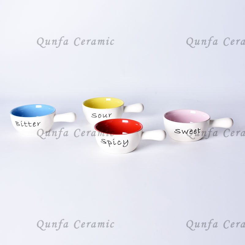 Ceramic set of 4 cereal bowl with handle