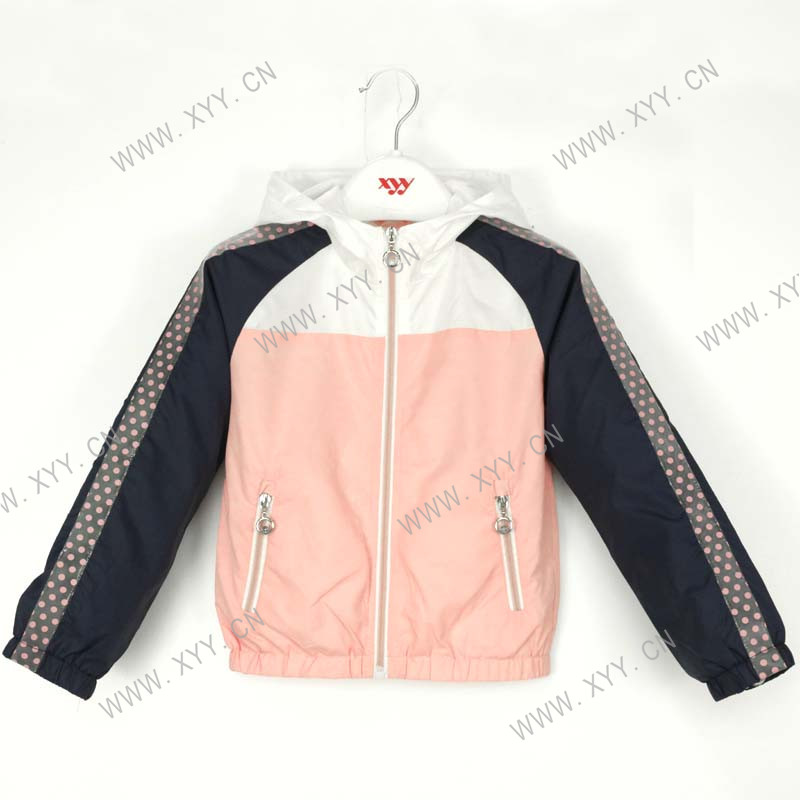 Girl's windbreaker