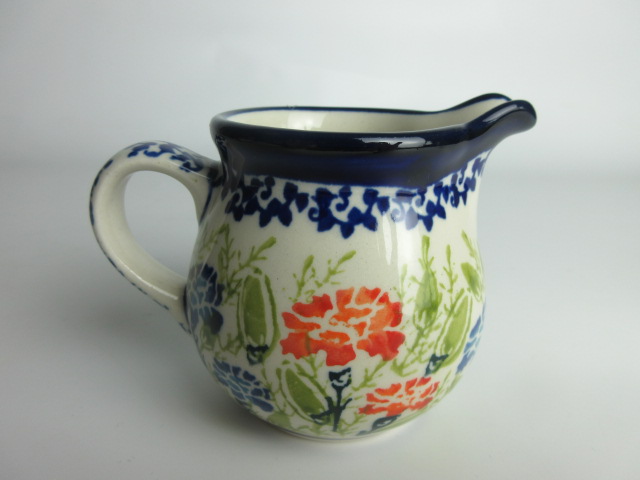 Milk pot