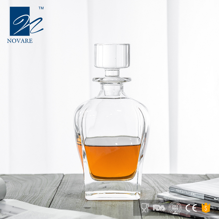 Whiskey decanter