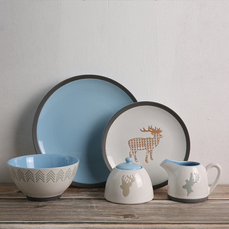 Nordic forest dinner set