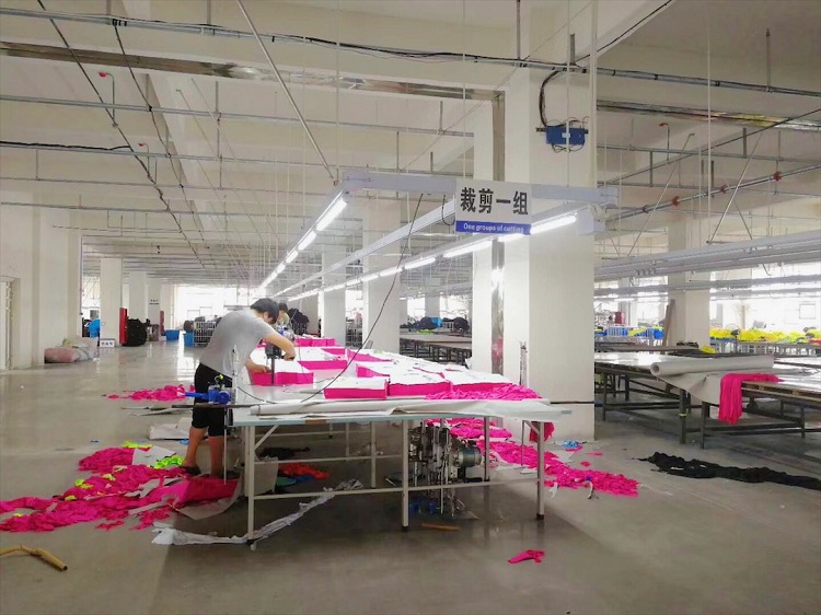 Nanchang Ou Zhiyang Clothing Co., Ltd. – Product photos 3