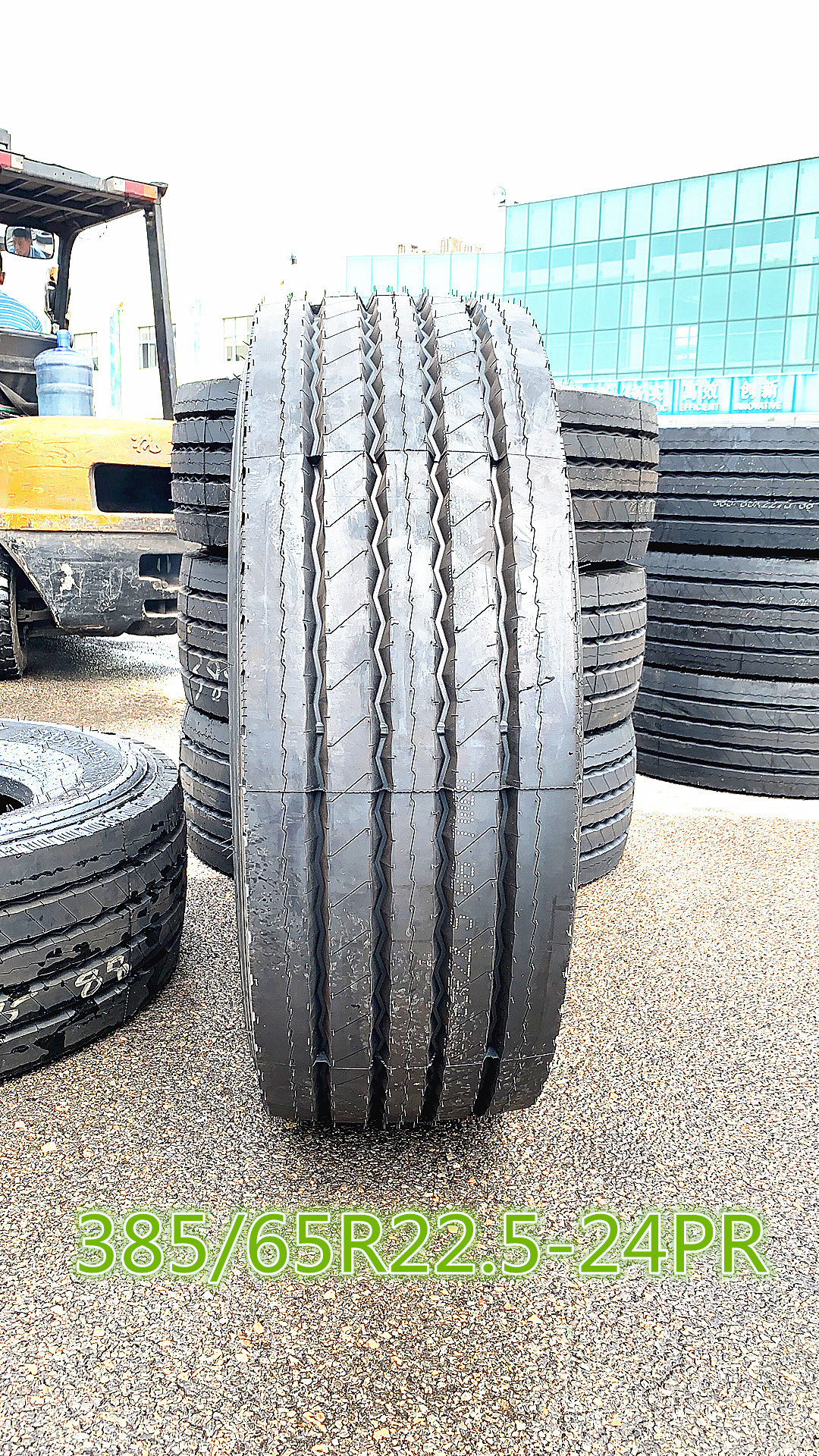 Cheap Wholesale Chinese factory TRUCK TYRE