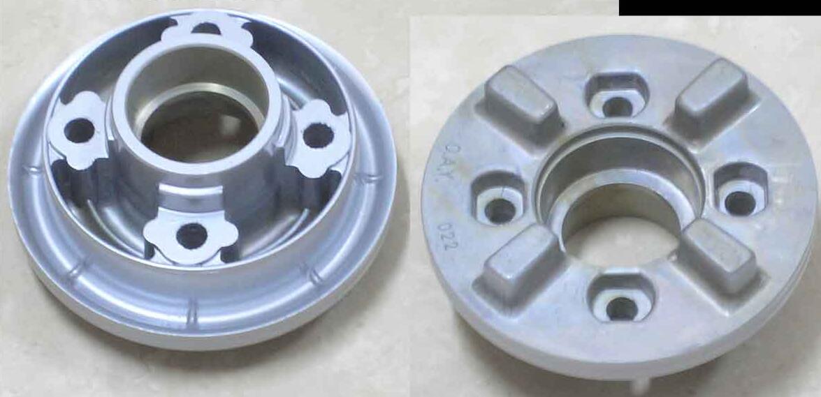 Motorcycle sprocket hub