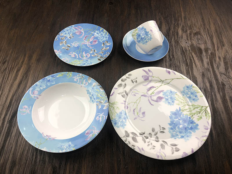 Bone China Dinner Set