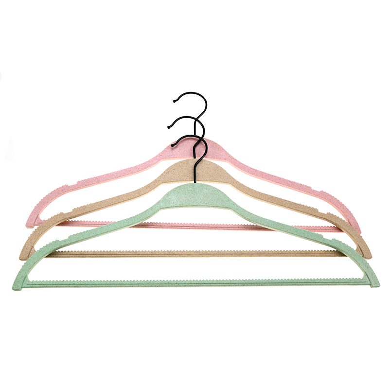 Plastic hanger