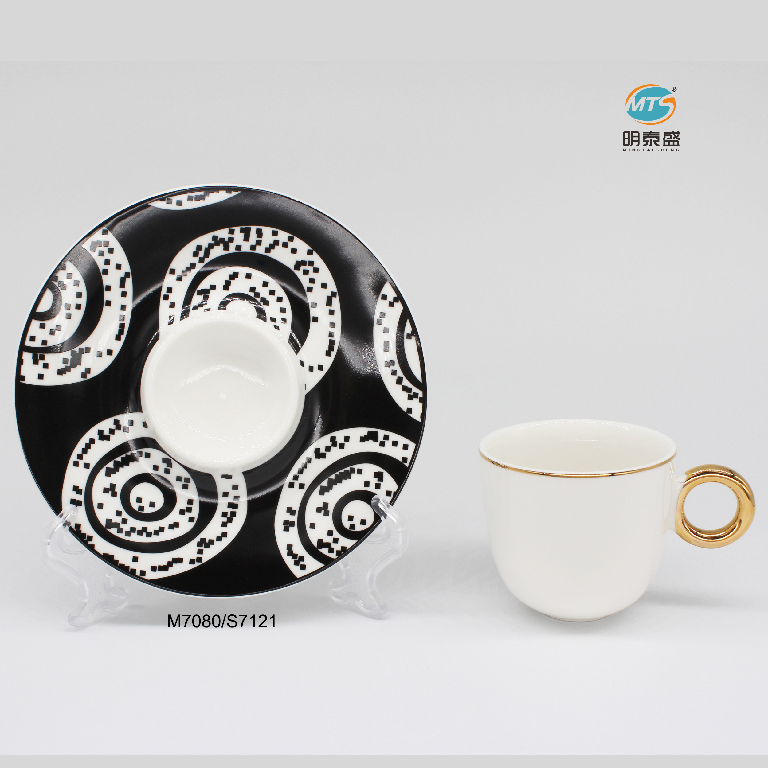 Ceramic cup&saucer
