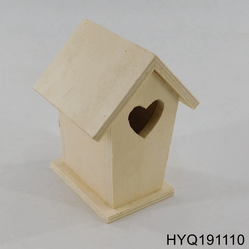 Wood bird house