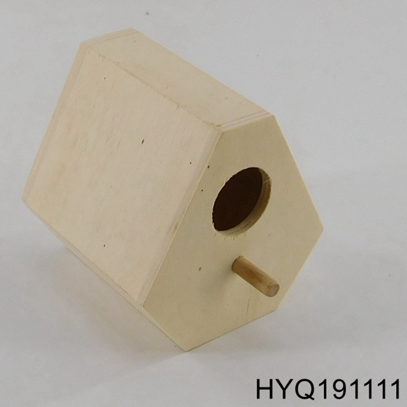 Wood bird house