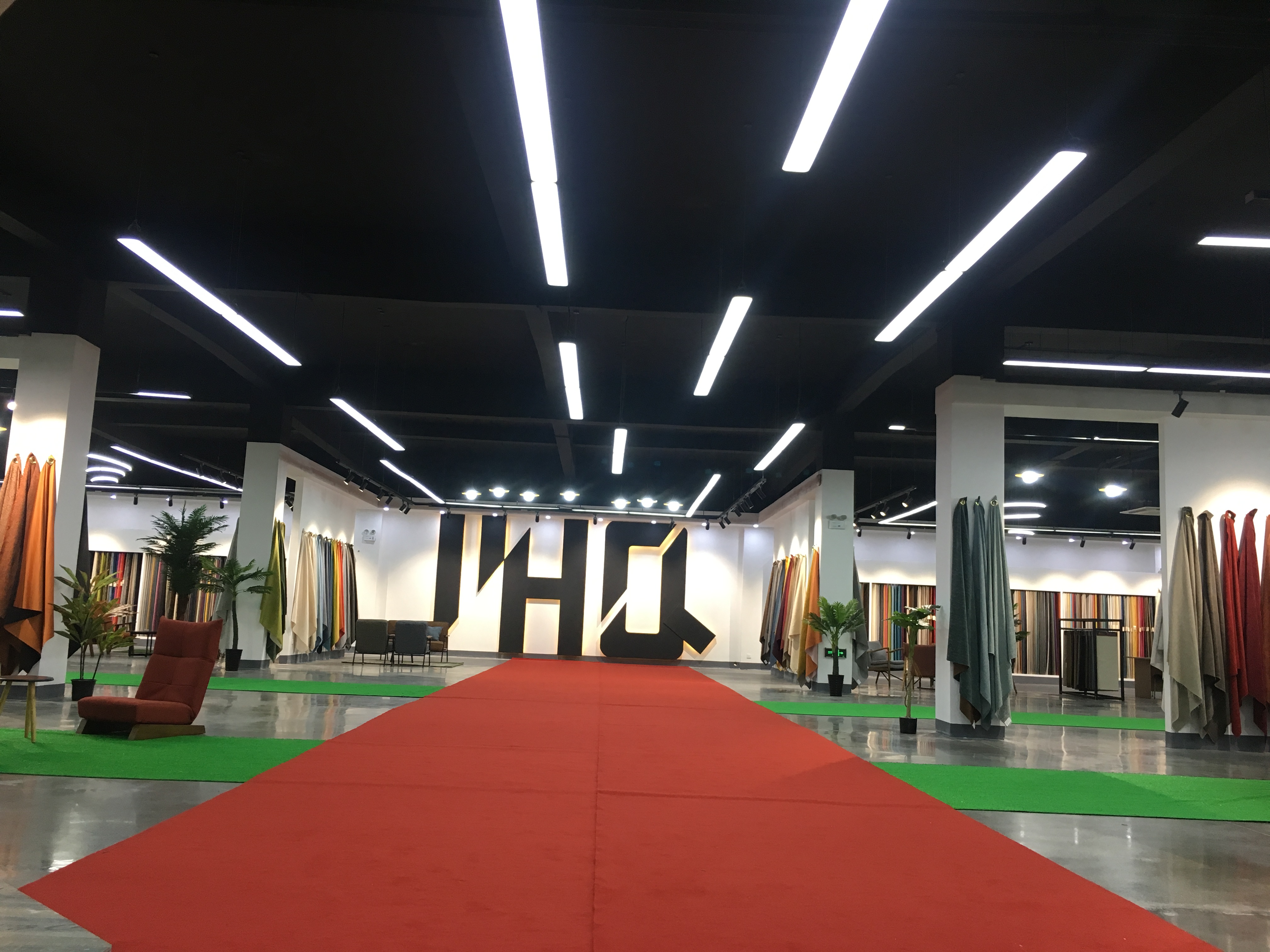 Tongxiang Dama Huaqiang Fabric Weaving Factory – Product photos 2