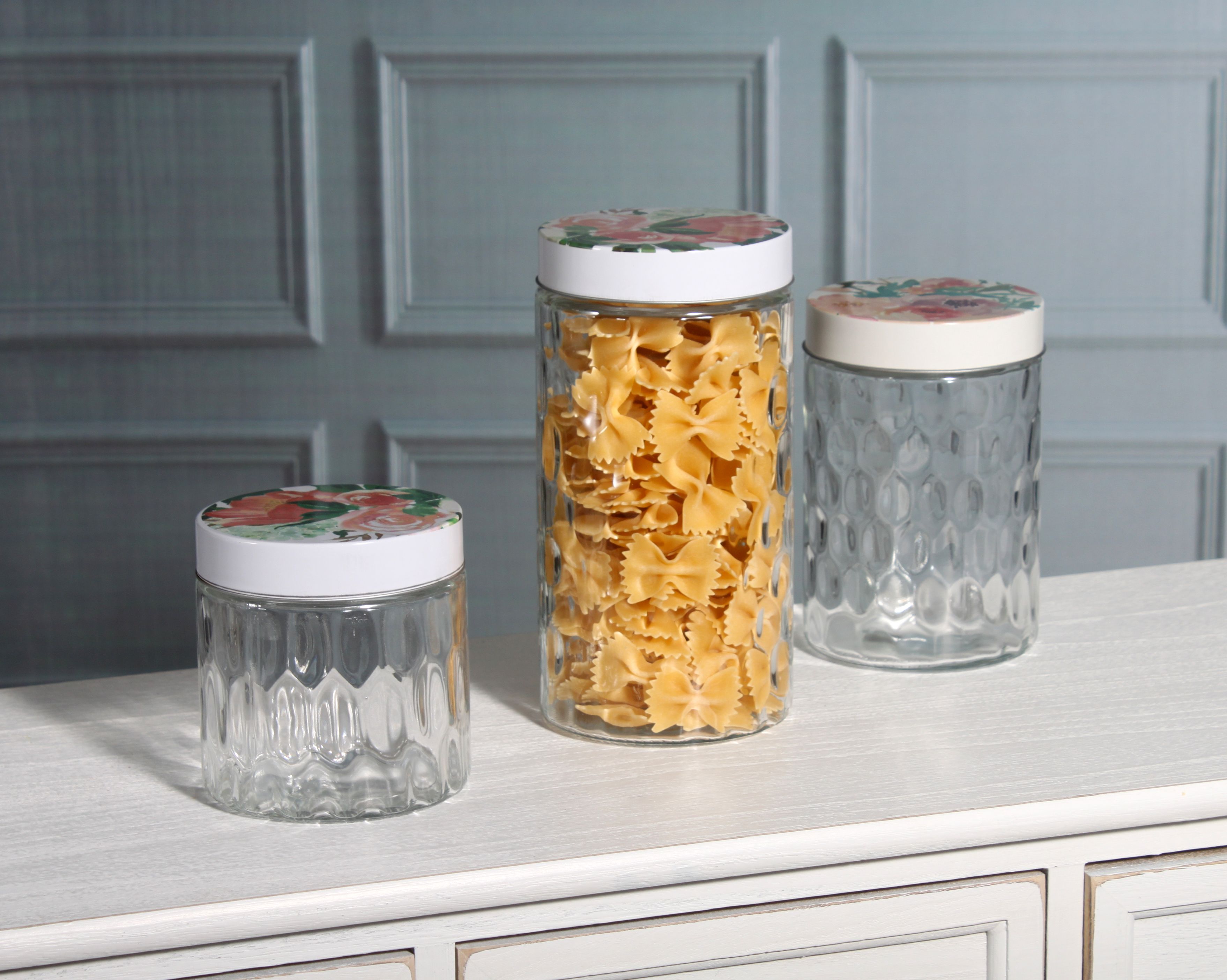 Canister