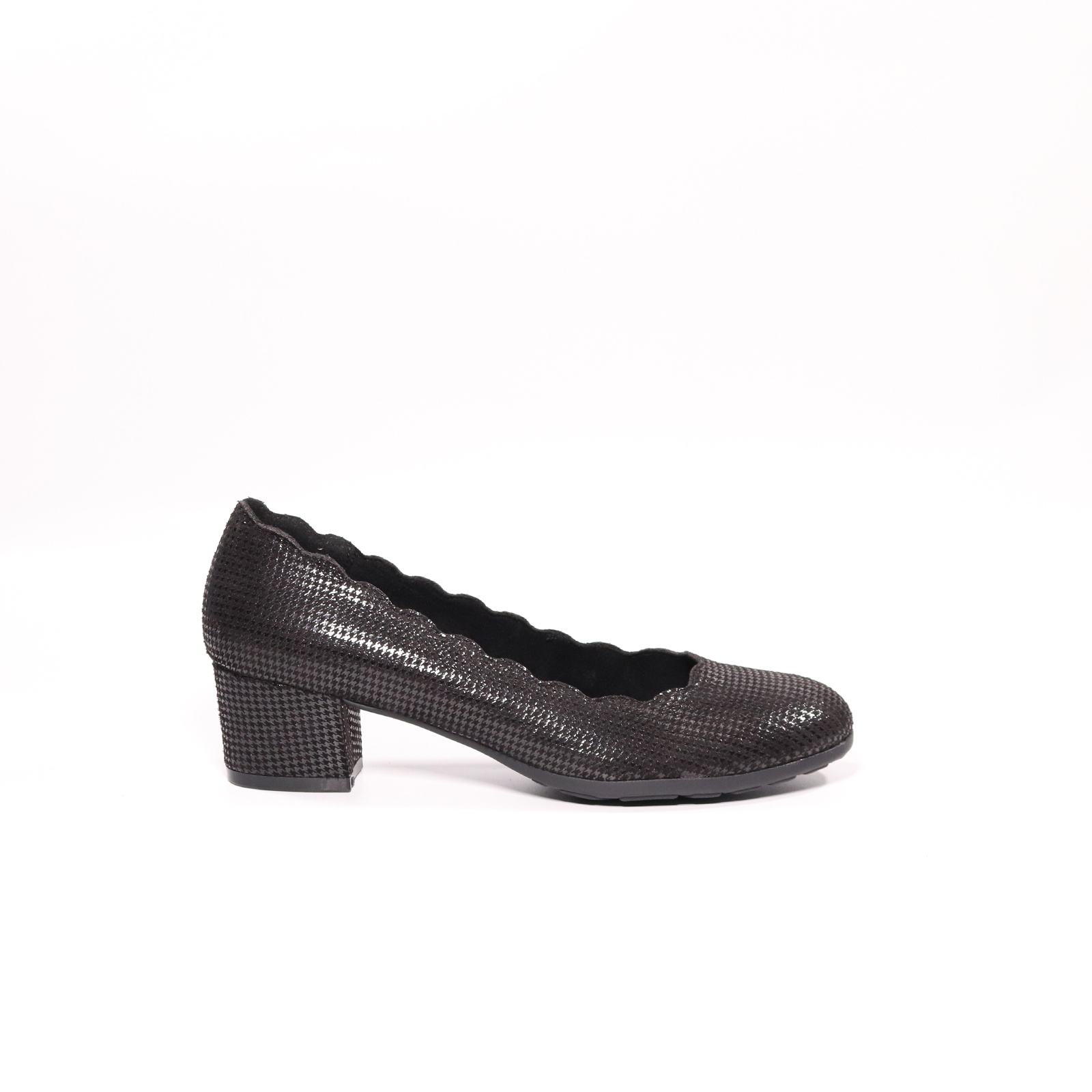 Women Mid Chelsea Boots In Pu Upper With Comfort Light Platform Outsole For Fashion Ladies