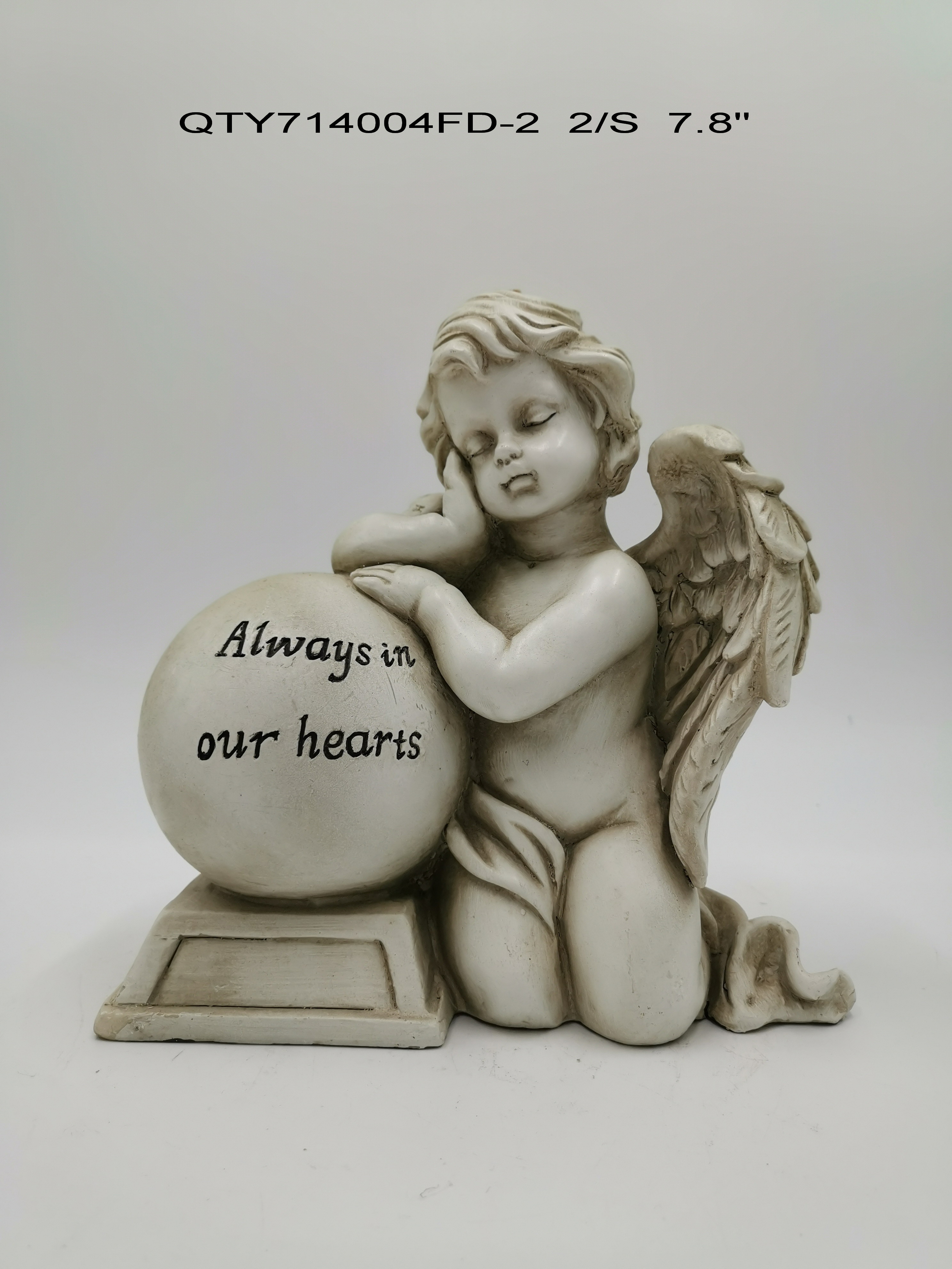 Garden decorations the cemetery Angel