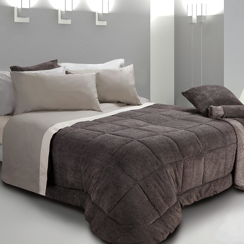 Winter solid color plush quilt