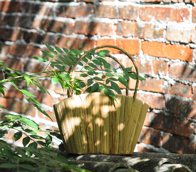 Water hyacinth basket