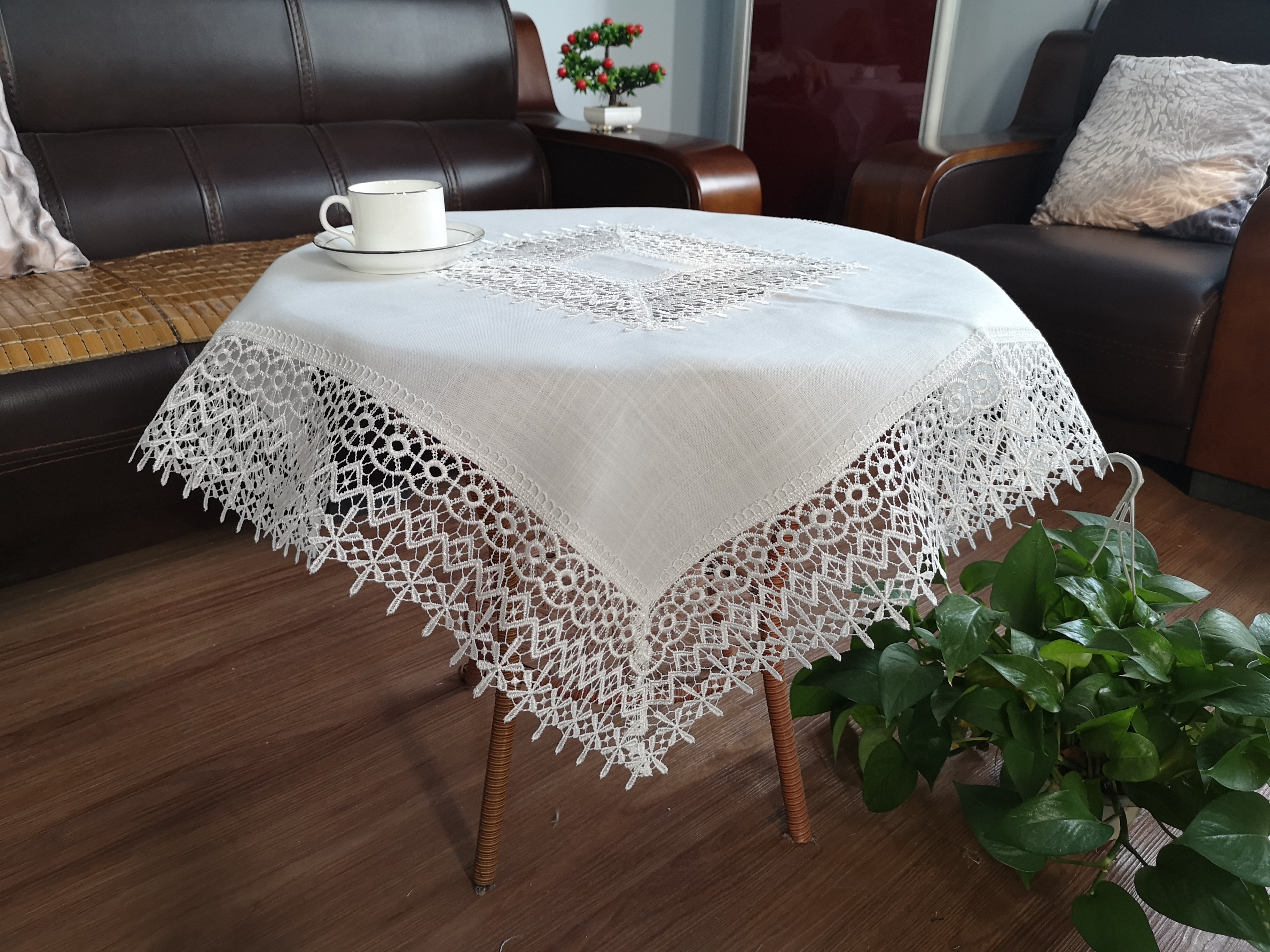 lace table cloth from factory/Hailande