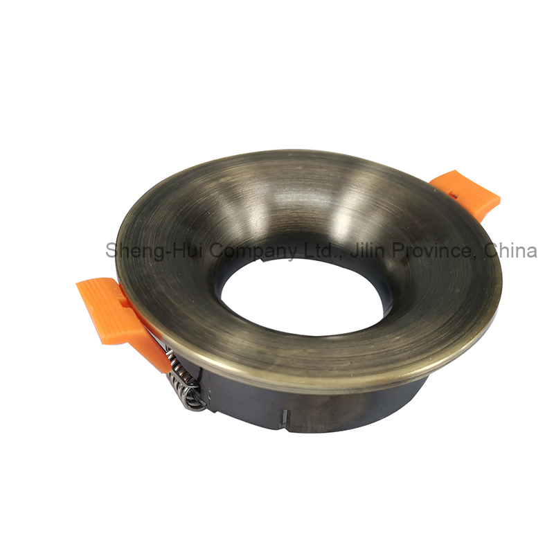 Senior lamp shell