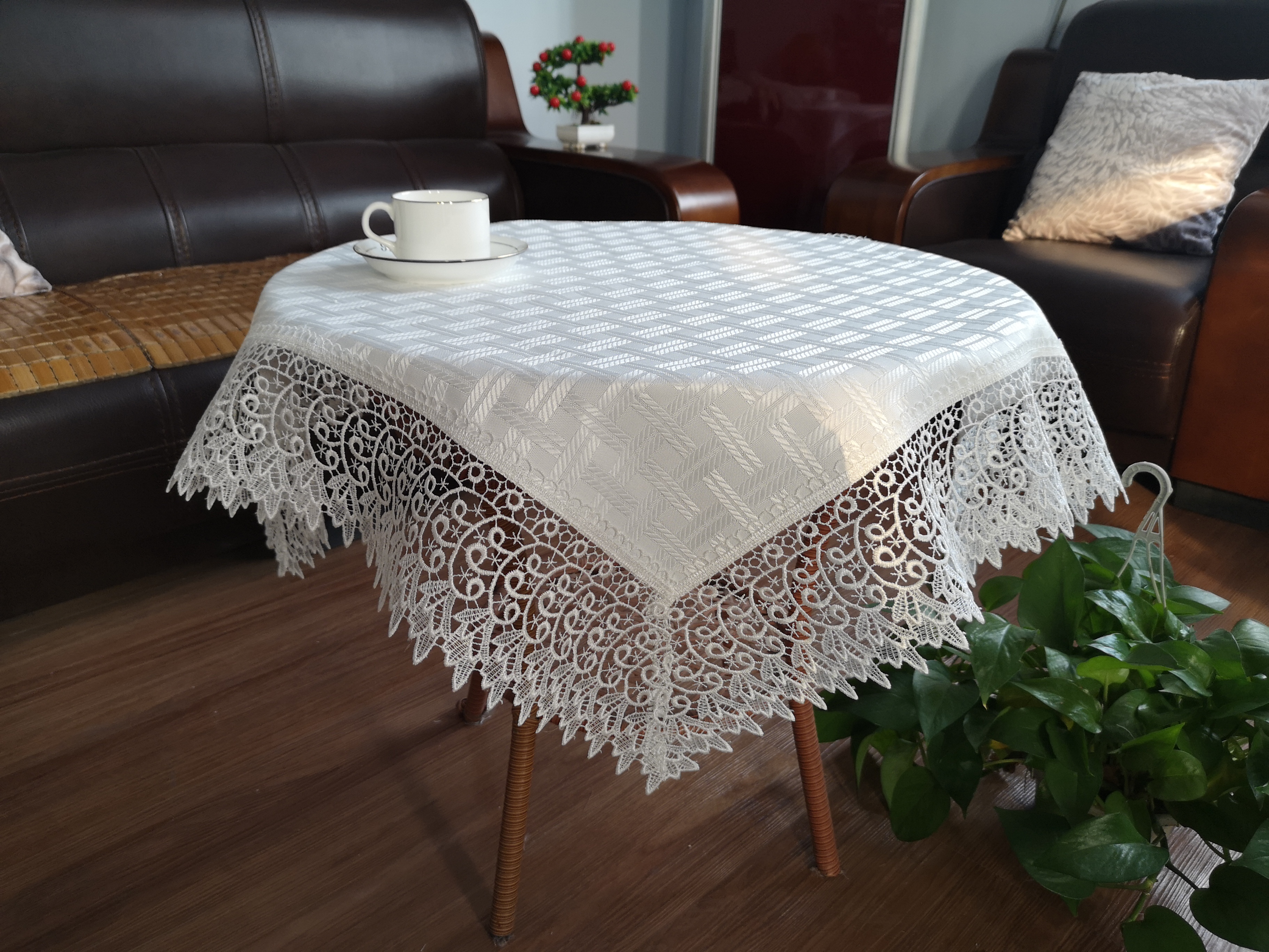 lace table cloth from factory/Hailande