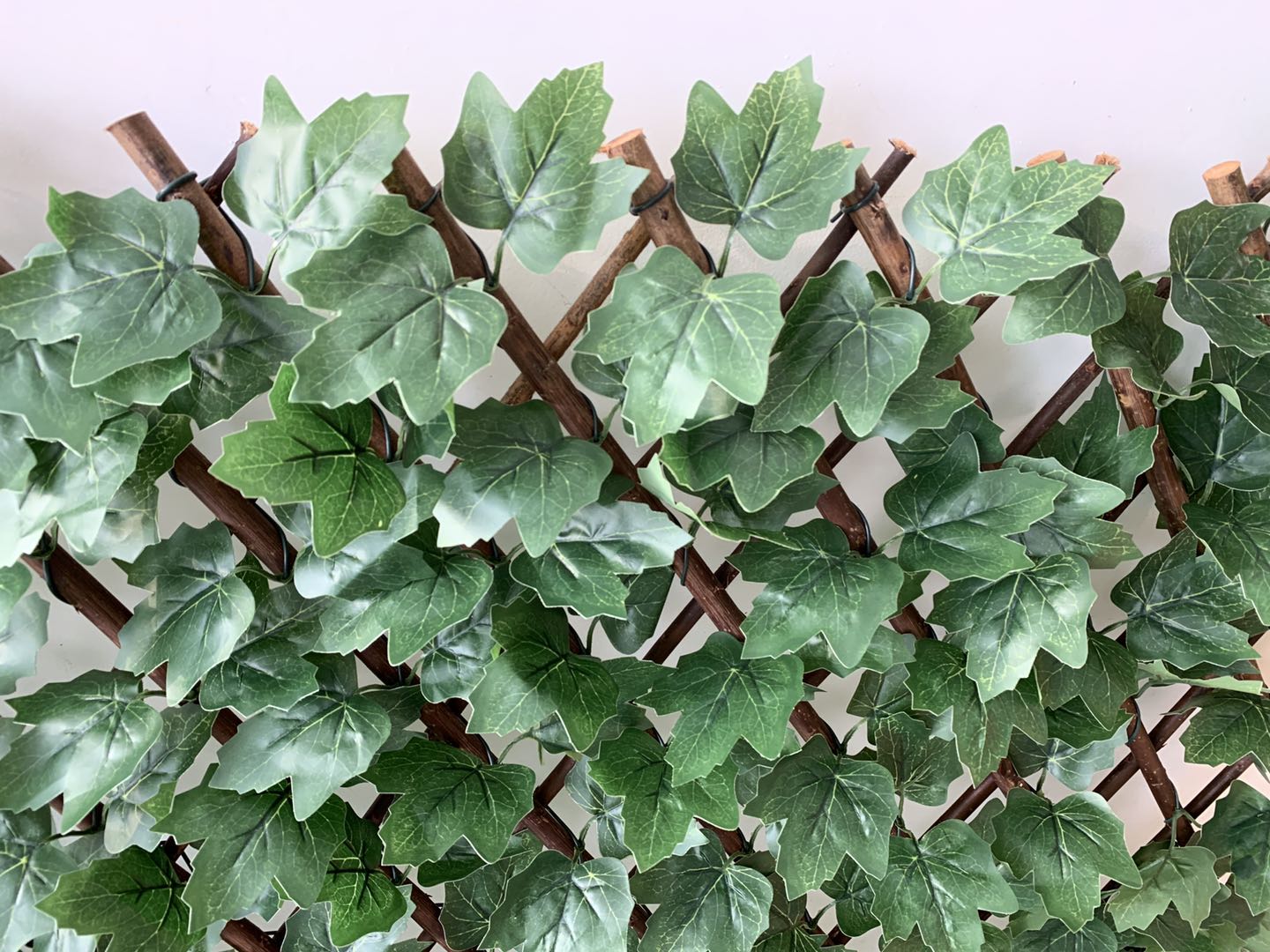 Artificial Ivy Leaf Trellis