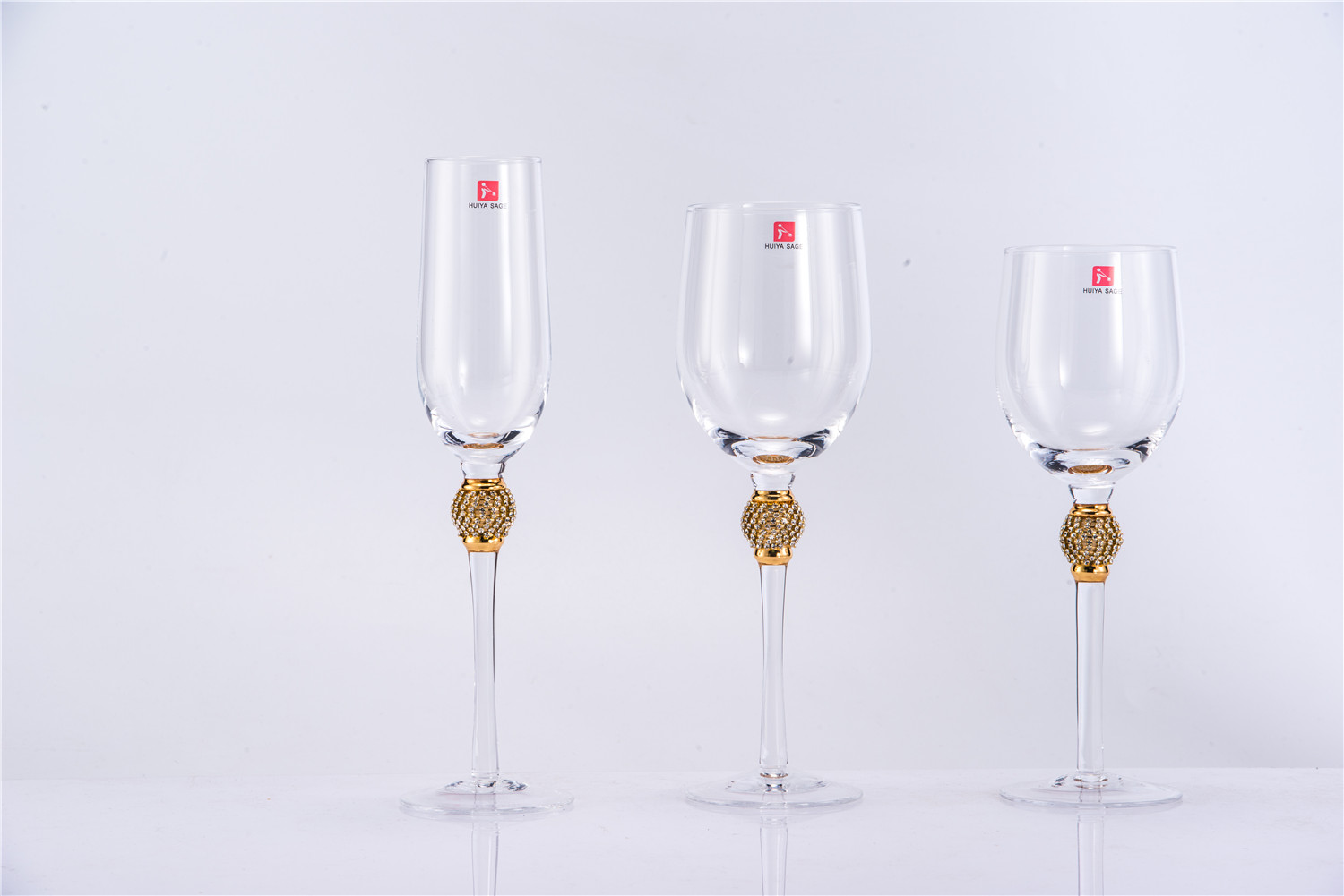 Wine glasses with gold ball and diamond chain
