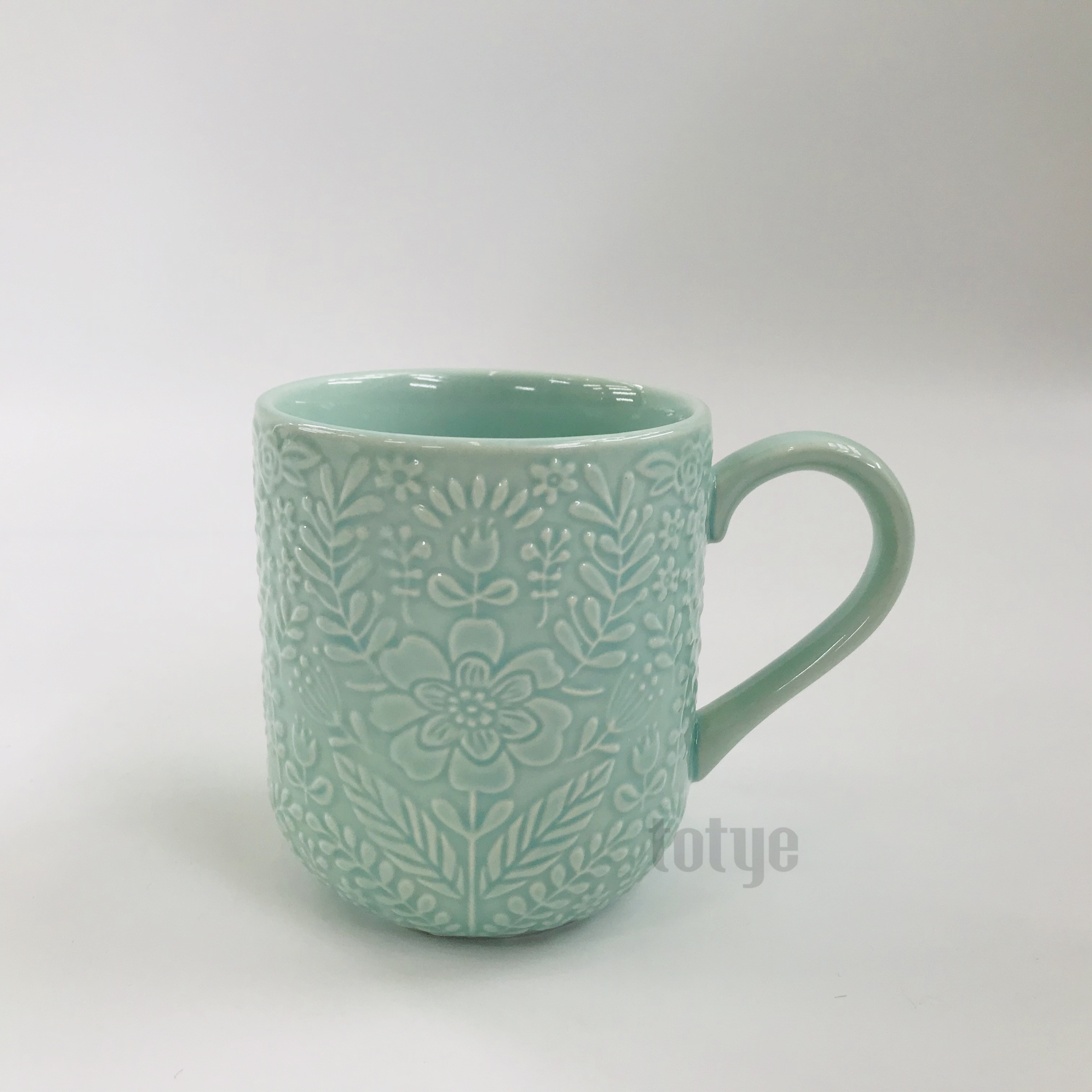 Stoneware color glaze mug