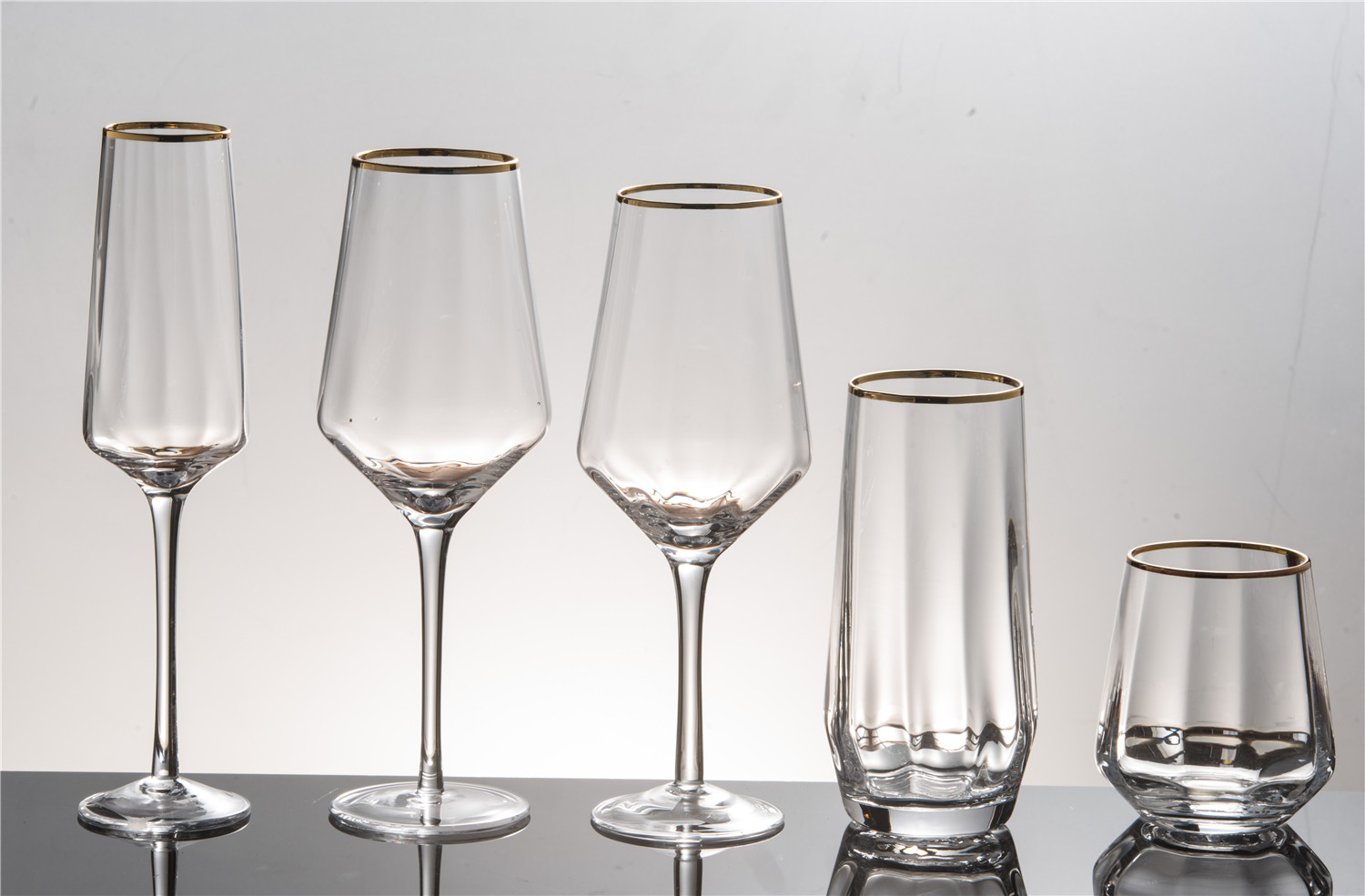 Optic clear glasses with real gold rim