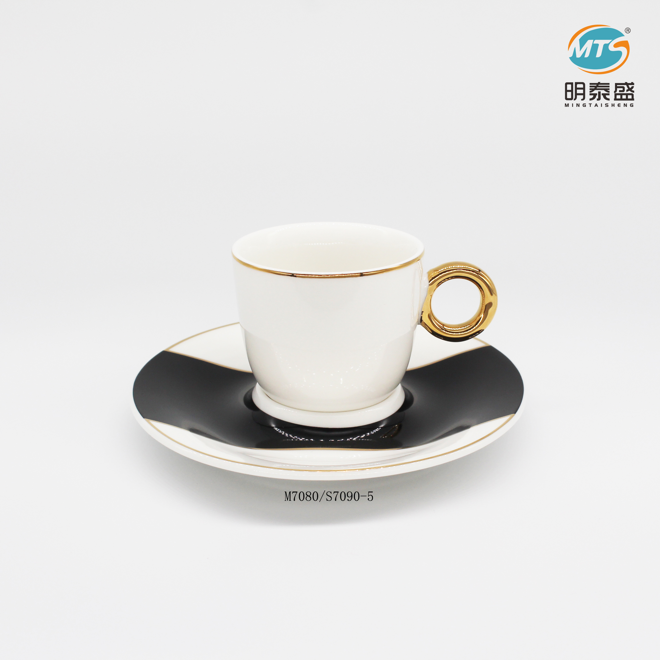Ceramic cup&saucer